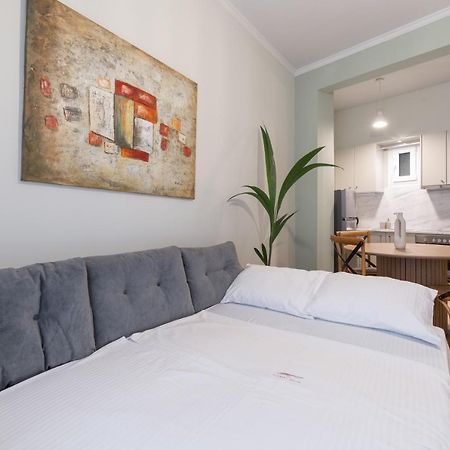 Elegant Suite - Pagrati Athens Exterior photo